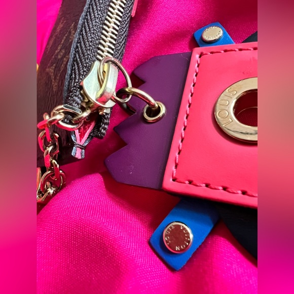 Louis Vuitton Totem Key Cles - Picture 8 of 8